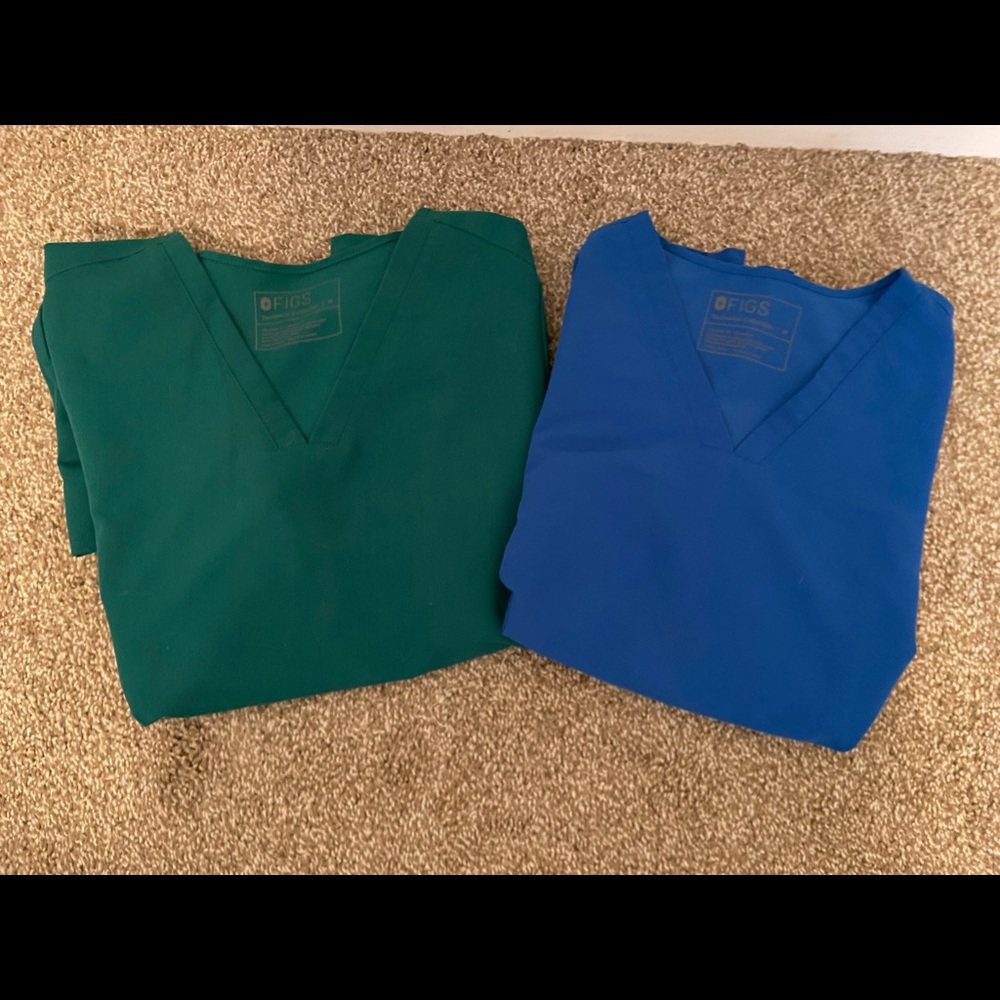 Figs Casma Three-Pocket Tops